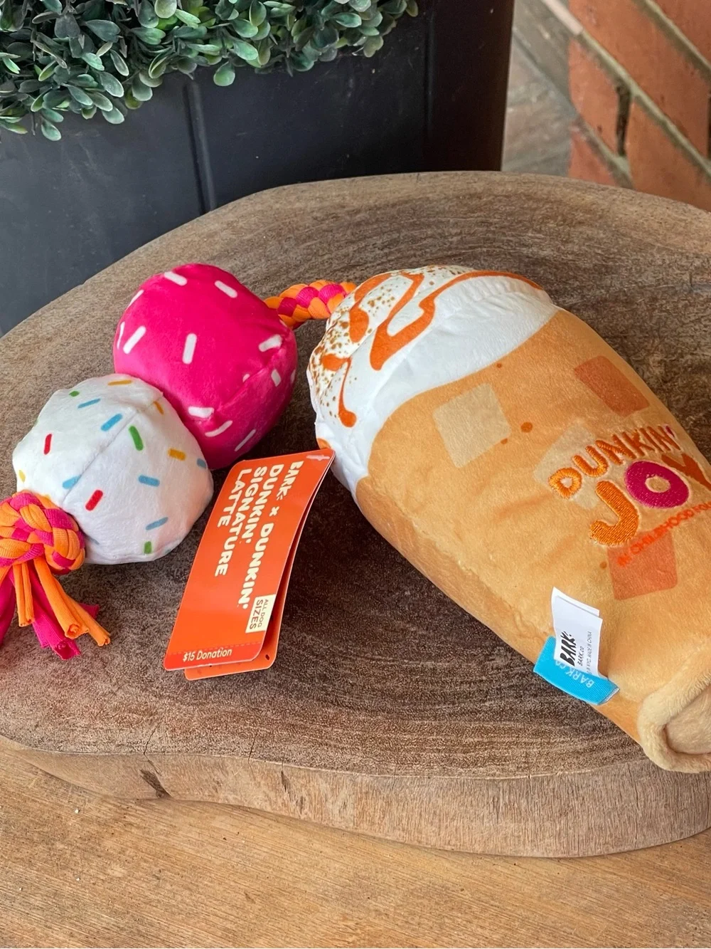 New DUNKIN & BARK SIGNATURE Cinnamon LATTE XL Dog Toy